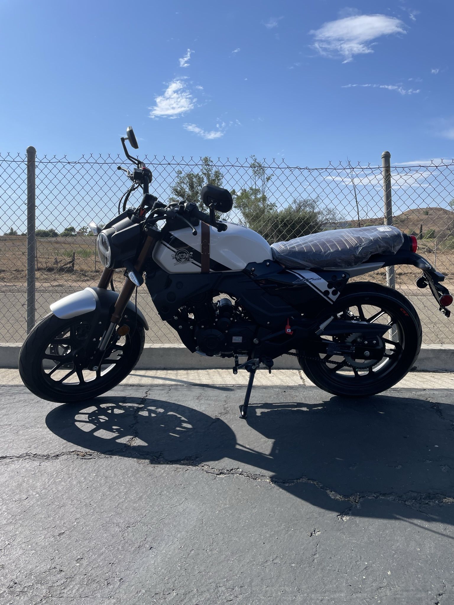 Lifan KP200 EFI 6 Speed Cafe Racer Water Cool New 2024 At Turbopowersports Com
