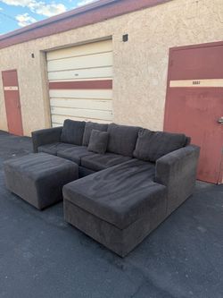 WITH DELIVERY sectional couch gray