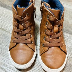 Boys/toddler Size 7 Cat & Jack Half Boots 