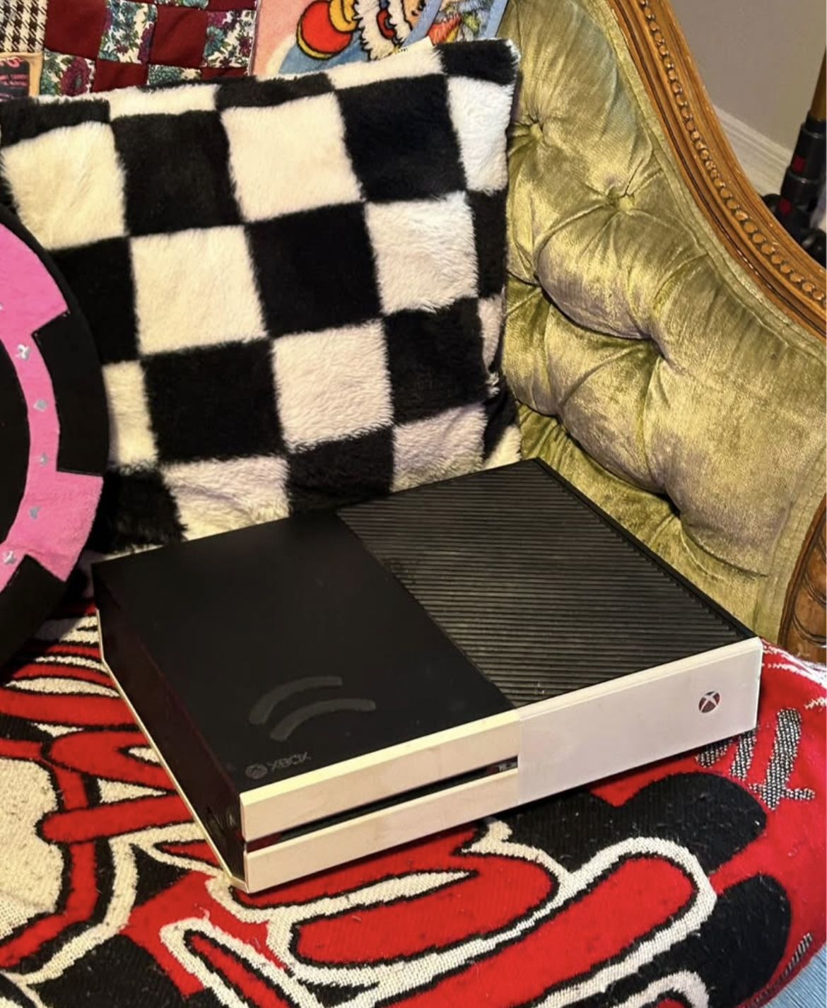 Xbox one UNTESTED FOR PARTS OR REPAIR
