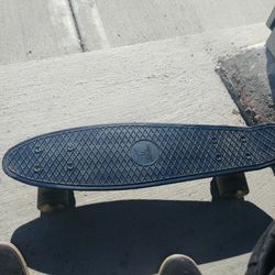 Small Skateboard Like Penny Board With Light Up Wheels