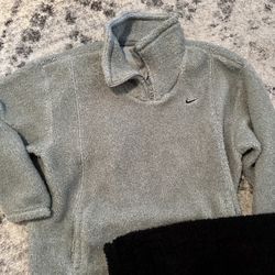 Nike Therma Fit Sweater