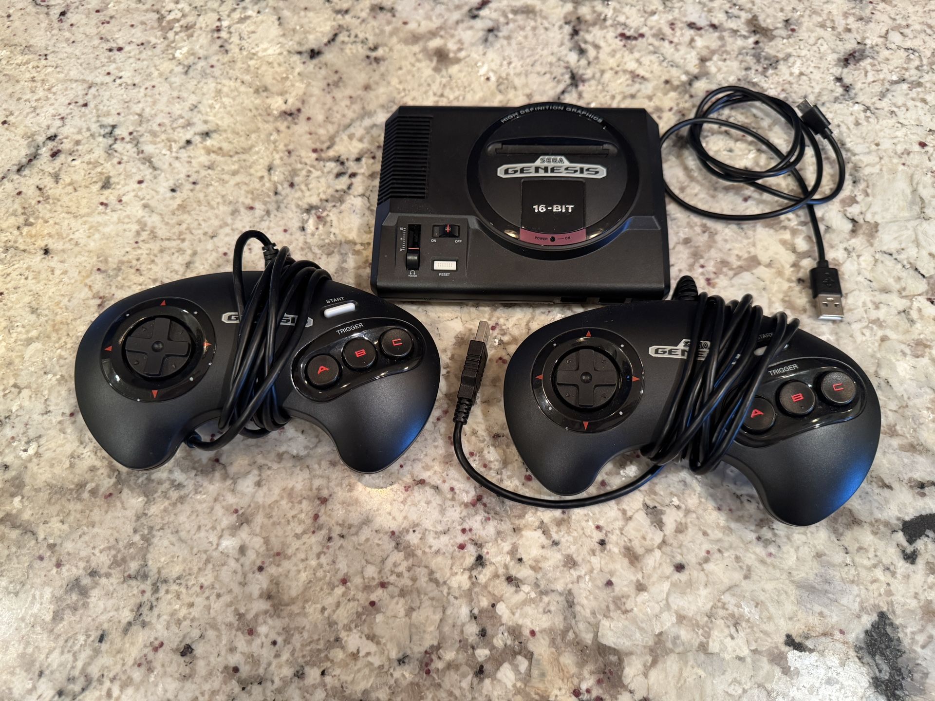 SEGA Genesis Mini 1 (2019) HDMI Console 2 Controllers 42 GAMES 30th Anniversary