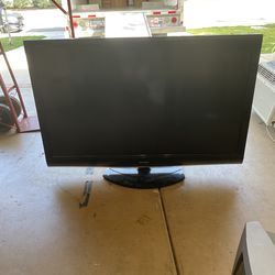 FREE Non-Working Sharp Aquos TV I believe 52in, model is LC-52E77UN