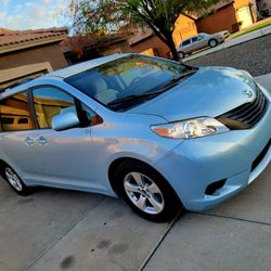2015 Toyota Sienna