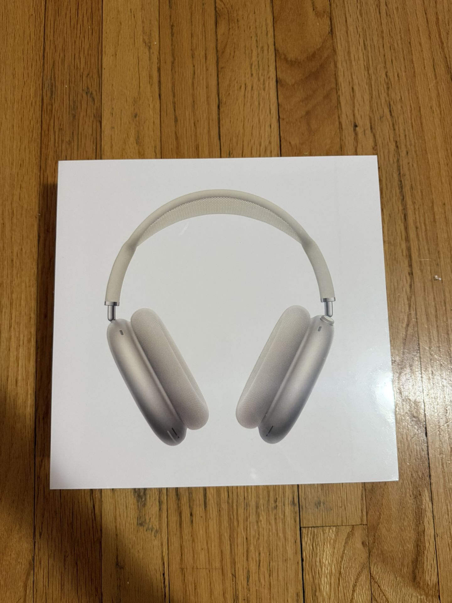 Apple AirPod Maxes - Starlight