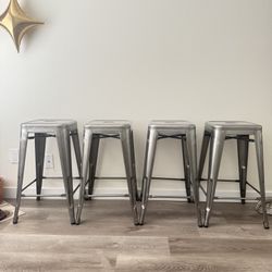 Moving Sale! Four Metal Silver Chrome Counter Stools.
