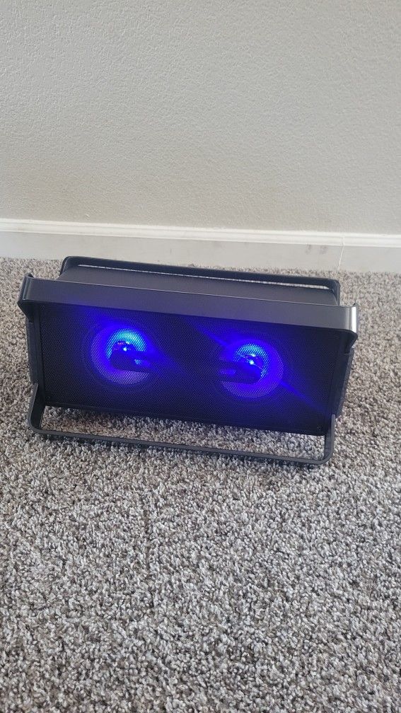 Speaker With The Light