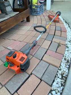 Husqvarna 223L weed whacker