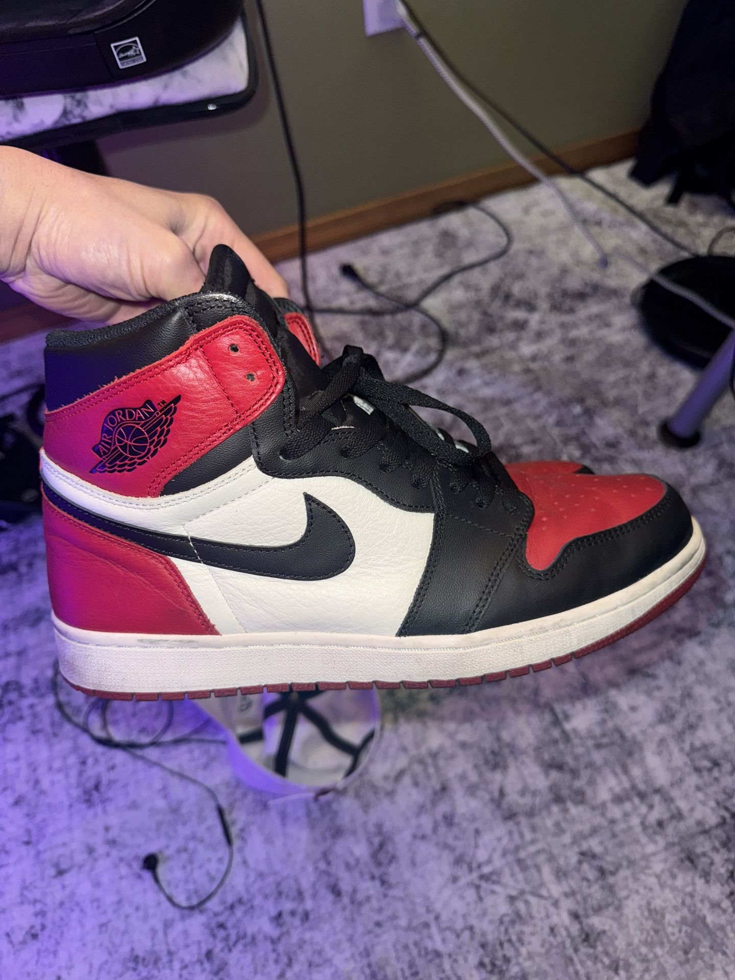 AIR JORDAN 1 BRED TOE SIZE 12