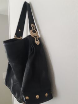 Mk Pebble Leather Purse In EXCELLENT CONDITION