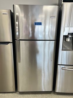 Frigidaire 30inch. Top & Bottom Refrigerator