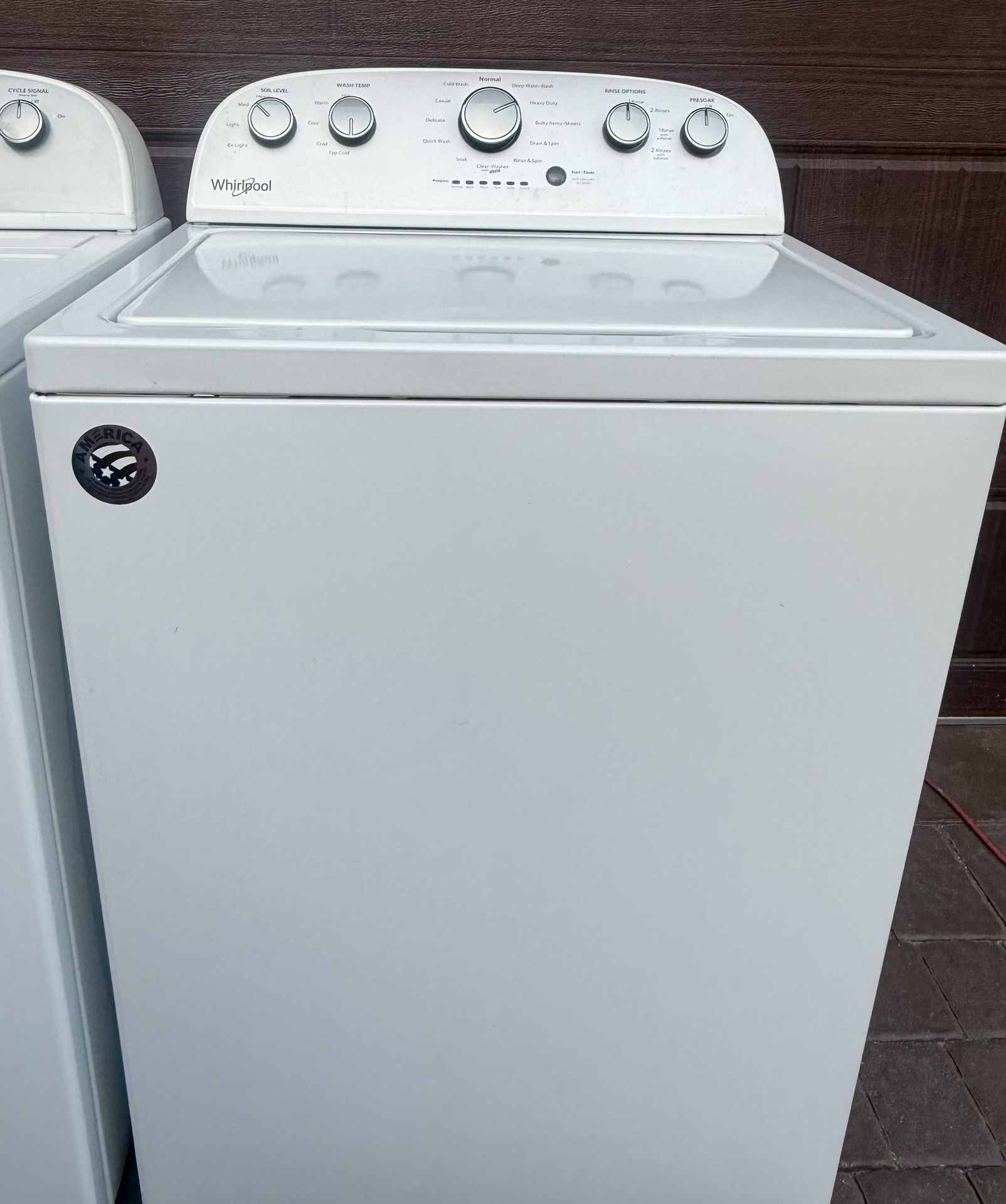 MINT CONDITION WHIRLPOOL WASHER