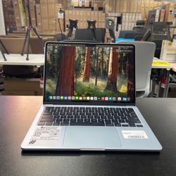 MacBook Air 13 inch 2025 M4 16GB RAM 256GB SSD with Store Warranty and Financing Available