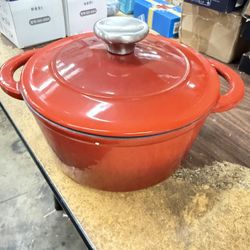 2.5L/2.6QT Enamelled Cast Iron Pot
