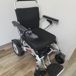 Ranger Quattro Electric Wheelchair