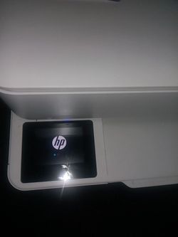 HP Printer envy series 6152e *great for in home office *(free packet of paper & 1 ink with purchase)