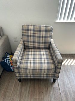 Arm chair