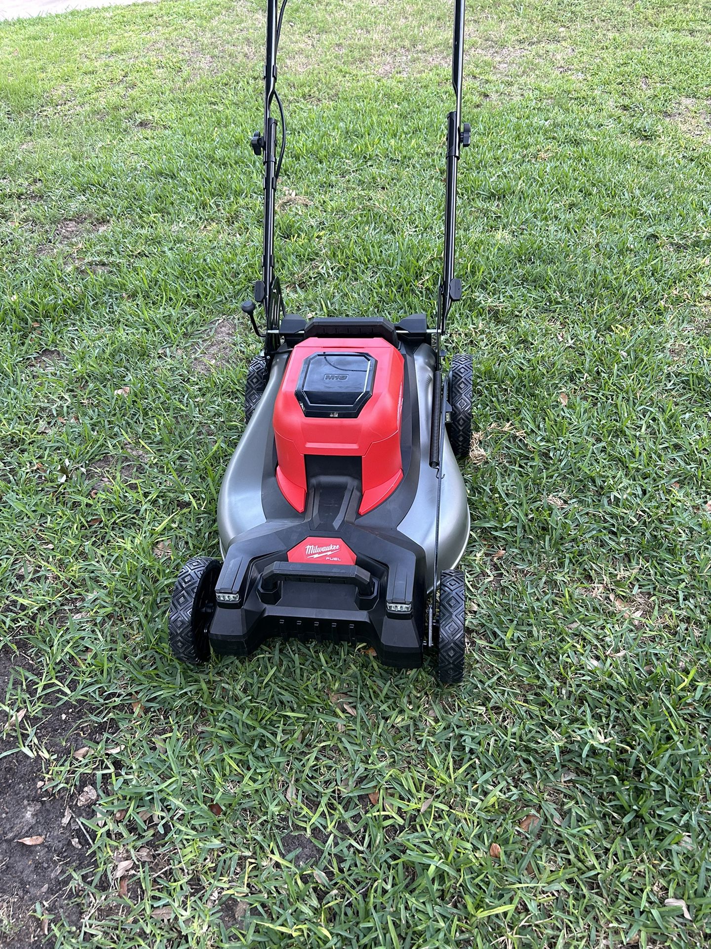 Milwaukee M18 Lawn Mower Unused Open Box Tool Only No Batty No Charger 