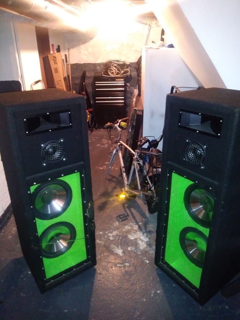 Pro speakers