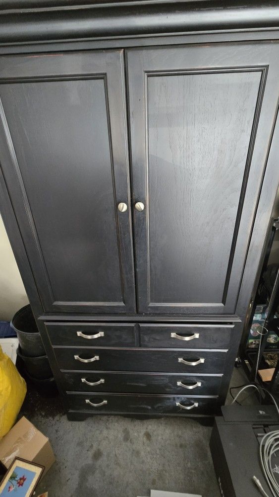Armoire