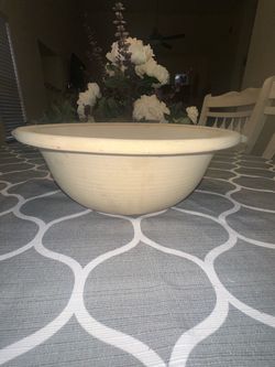 Pampered chef stone bowl