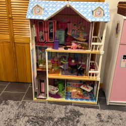 Barbie Dream Doll house By Kidkraft 