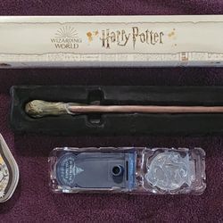 Pre-owned Harry Potter Noble Collection Ron Weasley Wand With Stand  - Excellent Condition 
