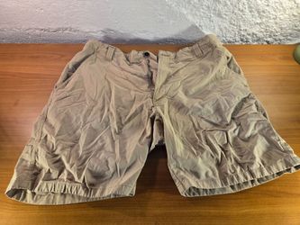 Magellan Outdoors Men's Cargo Shorts Size 38 Khaki Tan Hiking Fishing