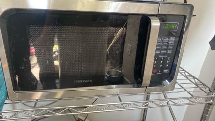 Faberwarwe microwave 35$ looks runs nice 35$