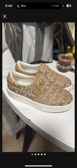 Michael Kors Kids Size 9c US // 15 Cm MX 