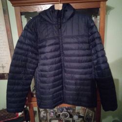 GAP Jacket With HOODIE  Size Large  Coldcontrol Water Repellent 