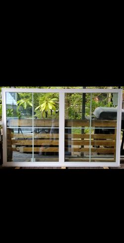 Silver Line by Anderson Vinyl Windows with Grids (Picture Windows)