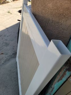 vinyl gate