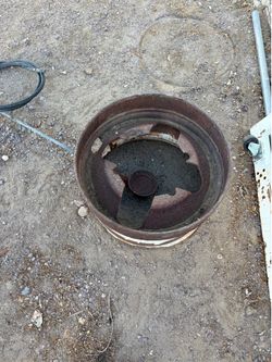 Rim fire pit cooker