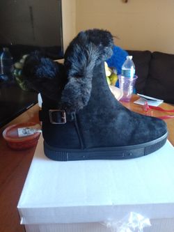 Botas calentita tengo todas las tallas $25