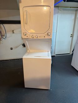 Washer and dryer combo