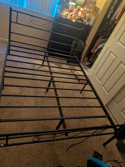 Full/queen size metal bed frame
