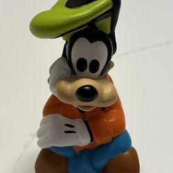 Disney Collectible Goofy Plastic Display Toy 4"