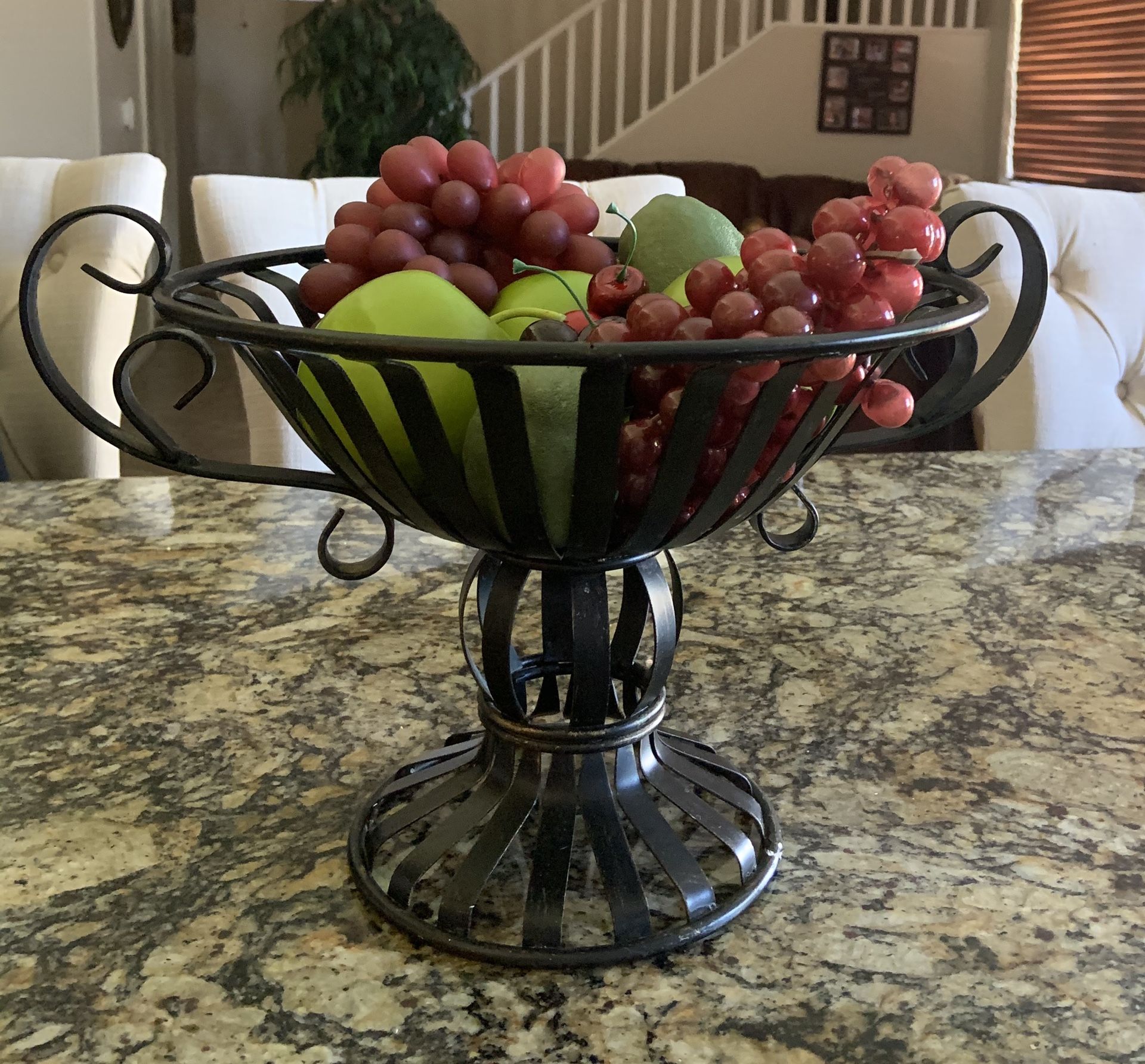 Black metal basket/bowl with decorative fruit