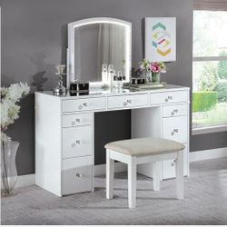 VANITY WHIT STOOL NEW IN BOX ☎️ 1714586,2564