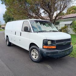 2006 Chevrolet Express Cargo Van