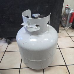 Propane Gas Tanks(full)