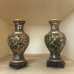 Collection of Chinese Vases: Jintailan and Lacquer vase