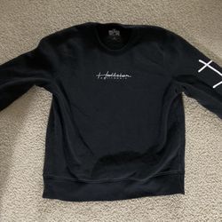 black hollister sweatshirt (GOOD DEAL)