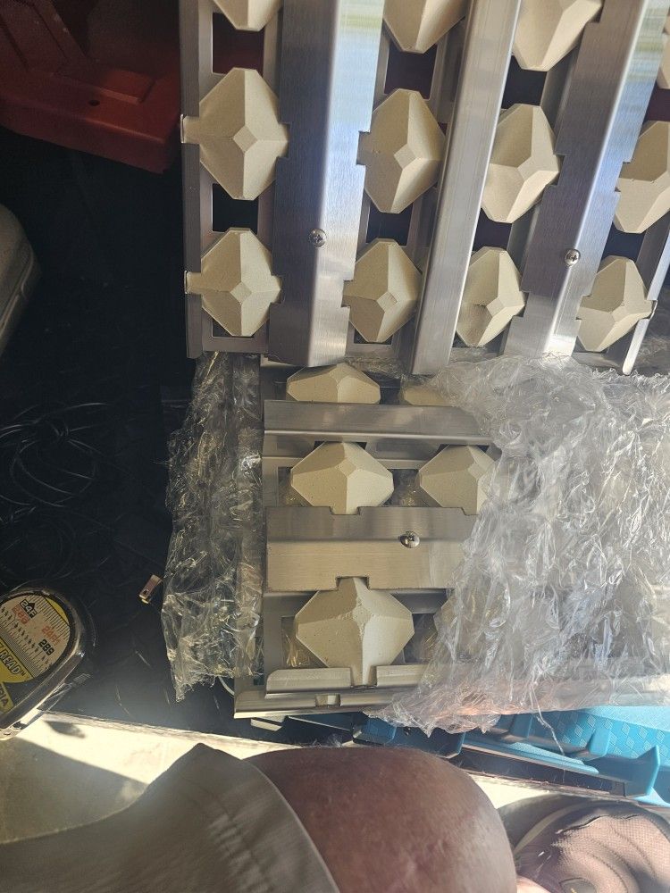 Delta Heat Briquettes And Grill Grate