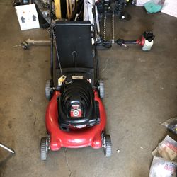 Yard Machines Lawnmower 