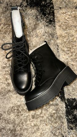 Women’s Shoes Black Booties