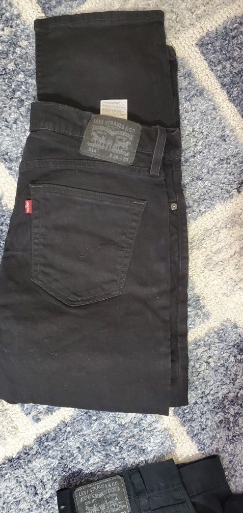 Black Levi's Jeans
