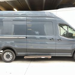2020 Ford Transit-250